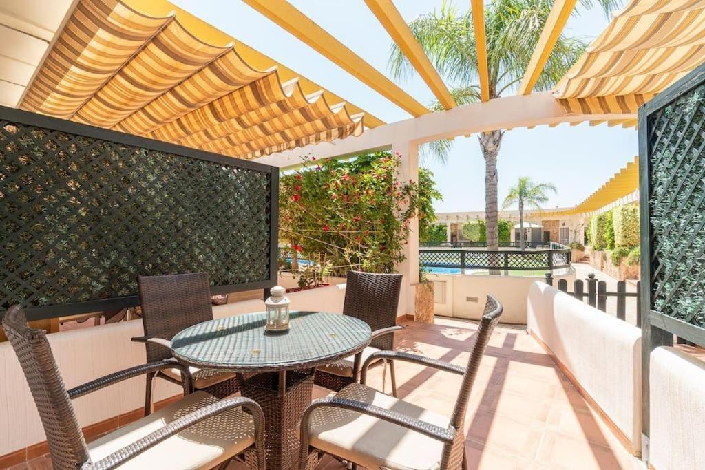 Magnifico Adosado Con Piscina Y Barbacoa Vila Campoamor Exterior foto