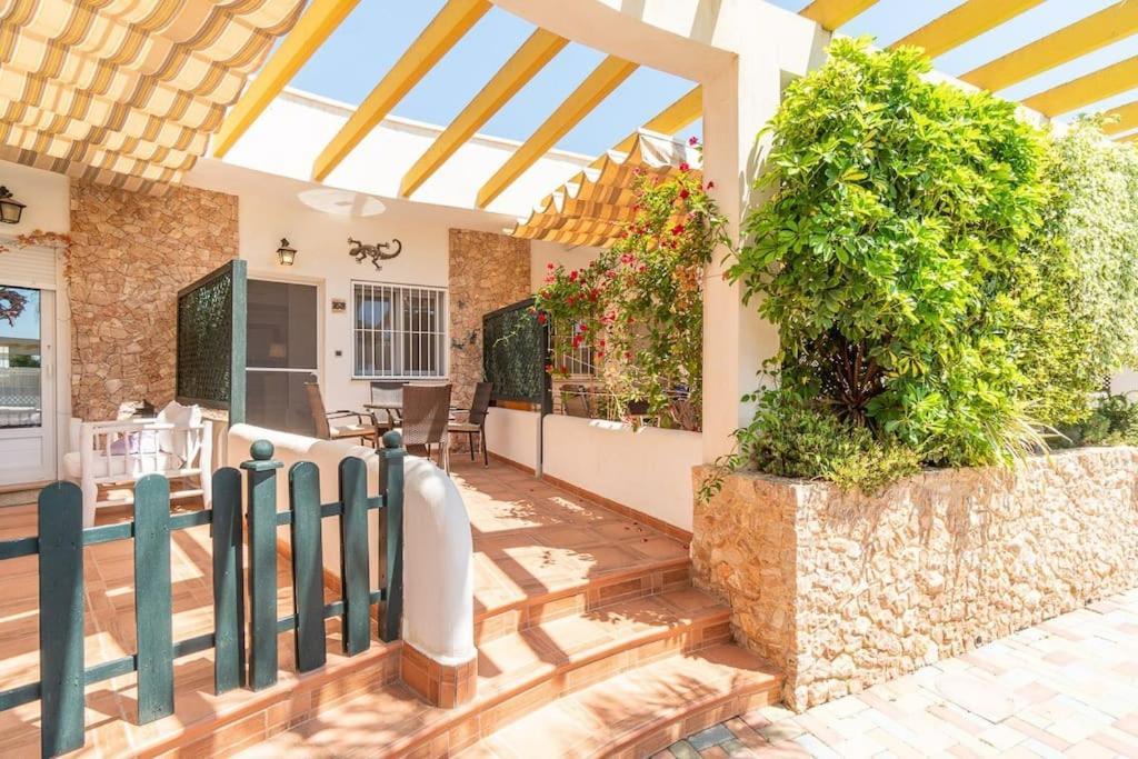 Magnifico Adosado Con Piscina Y Barbacoa Vila Campoamor Exterior foto