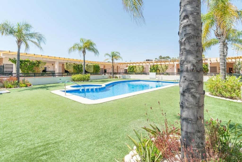 Magnifico Adosado Con Piscina Y Barbacoa Vila Campoamor Exterior foto