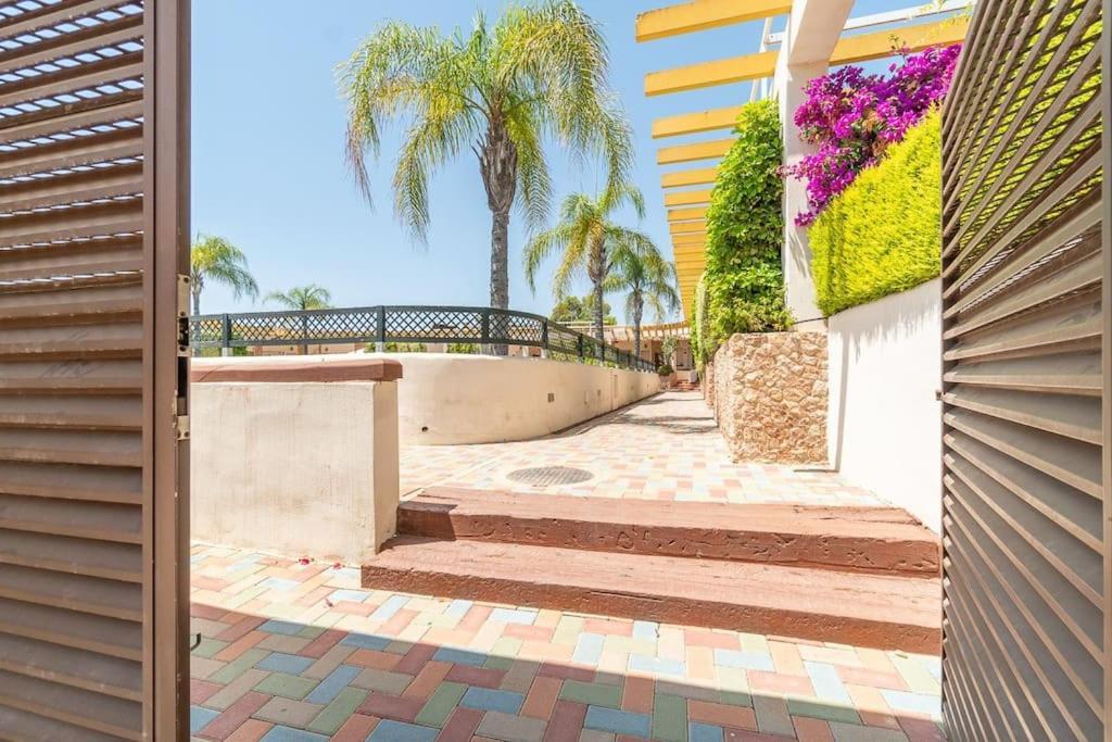 Magnifico Adosado Con Piscina Y Barbacoa Vila Campoamor Exterior foto